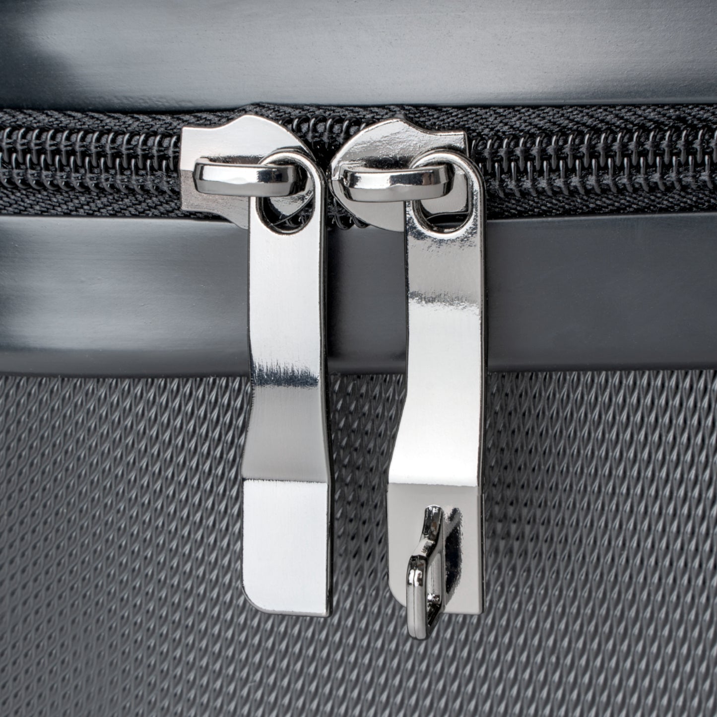 Real G's Move In Silence Suitcase